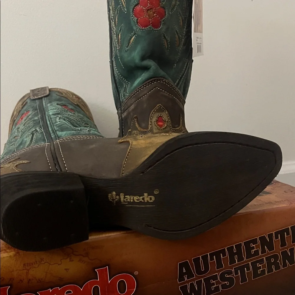 Laredo Brown and Teal Boots with Red Embroidery - Picture 6 of 6